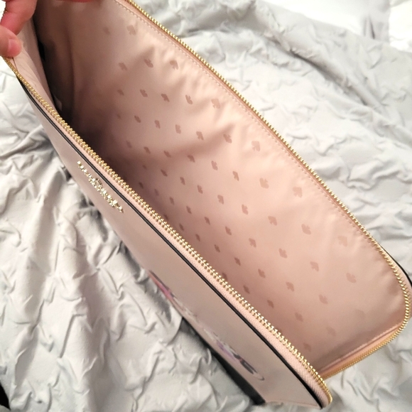 Kate Spade 'Minnie Mouse' Laptop Case - Picture 3 of 3